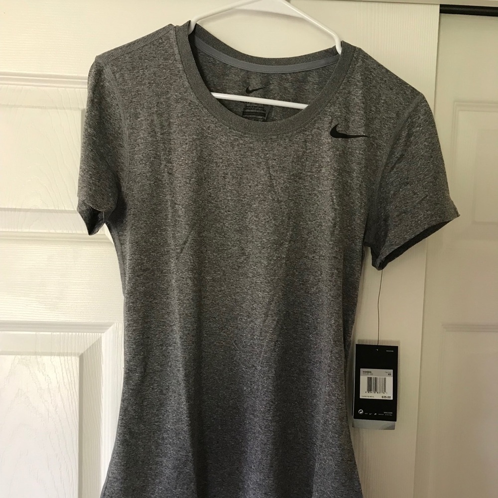 Women’s Nike dri fit tee